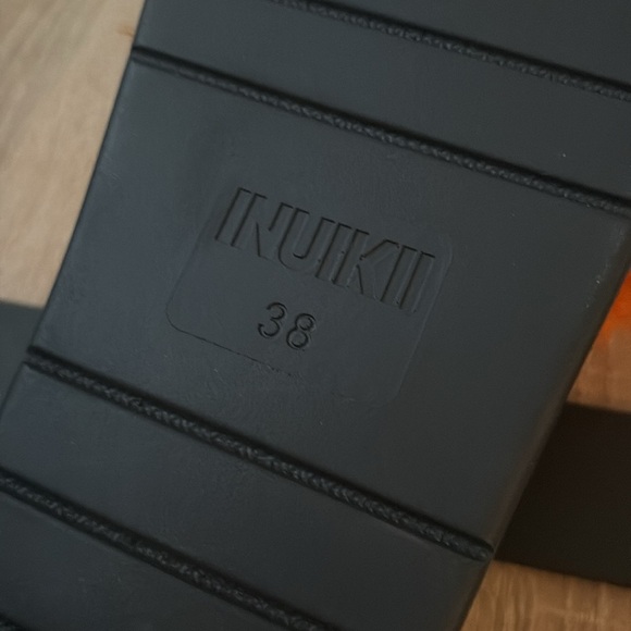 INUIKII black / orange feather hand beaded strap sandals retail $225 size 38 - Picture 4 of 4